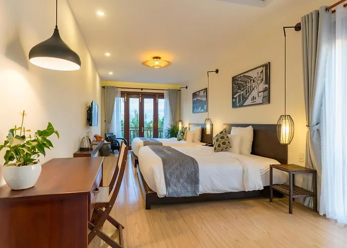 Riverside Hamlet Homestay & Villa