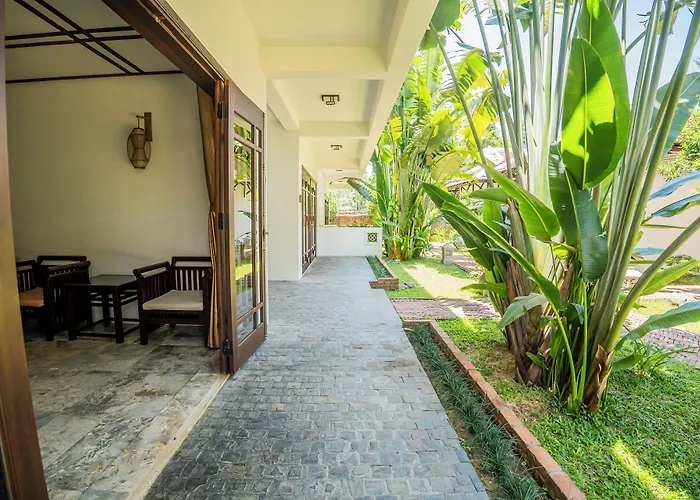 Riverside Bamboo Resort
