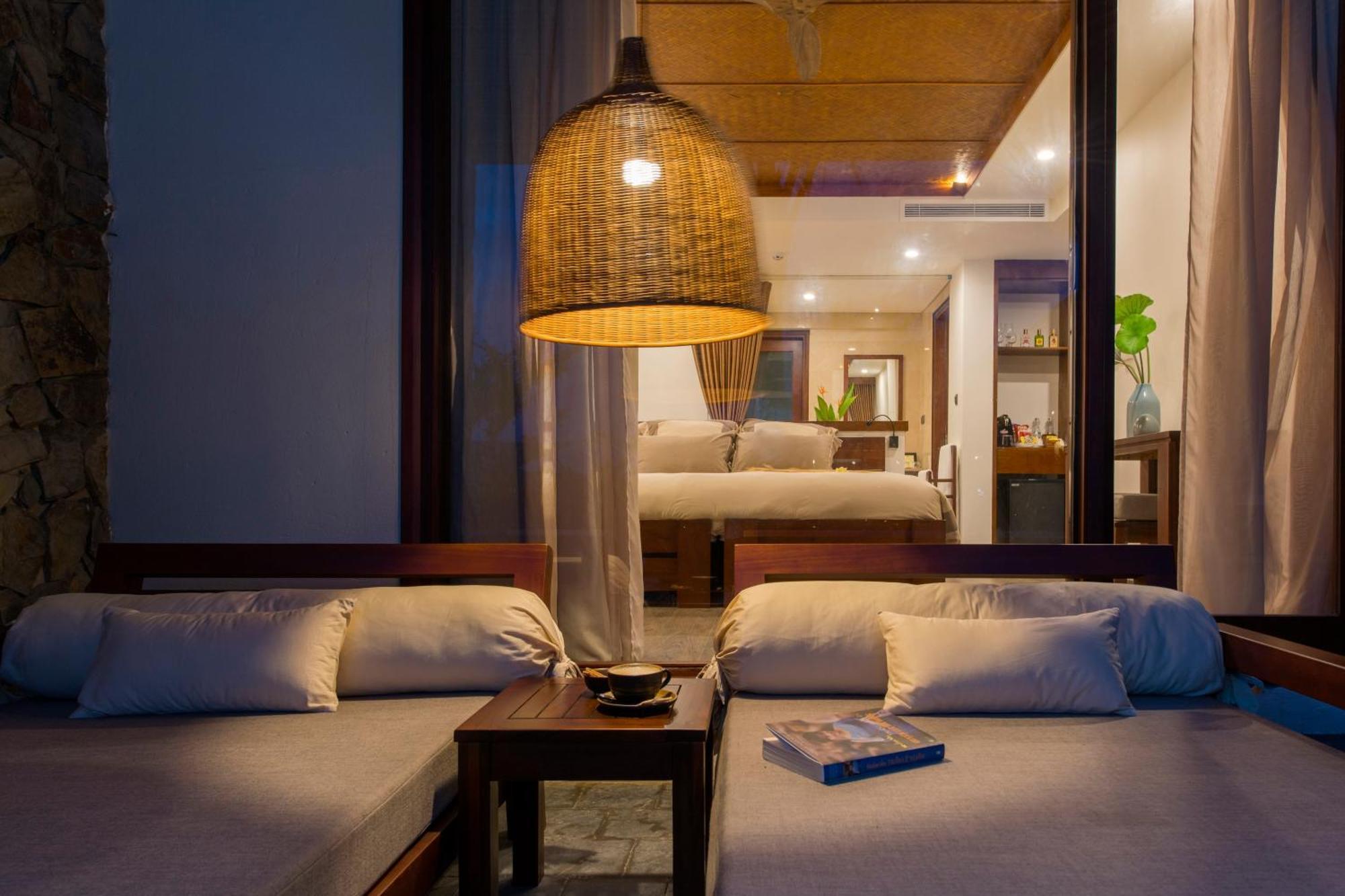 Club Suite Nhìn ra Hồ bơi