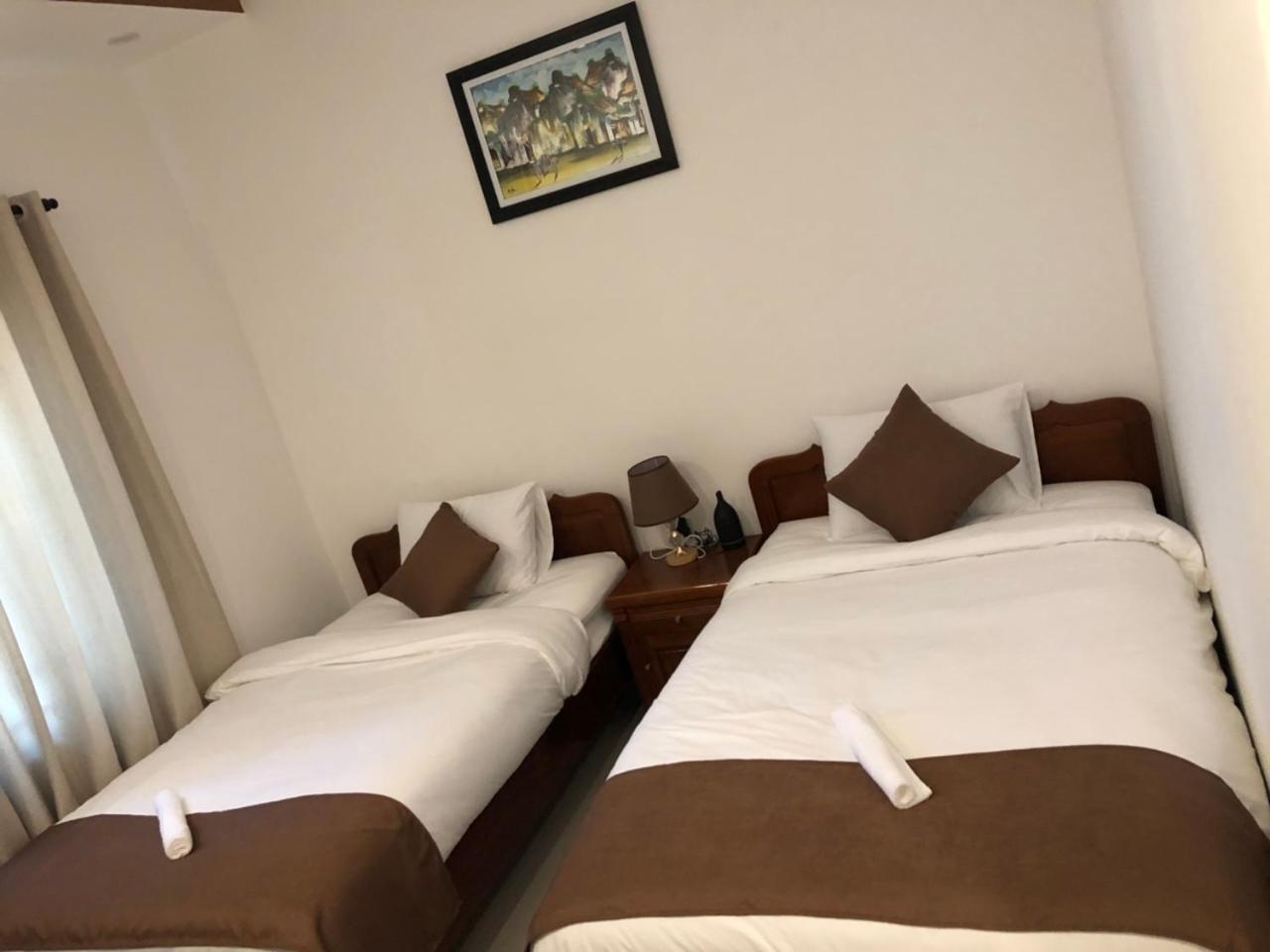 Twin Room with Shower