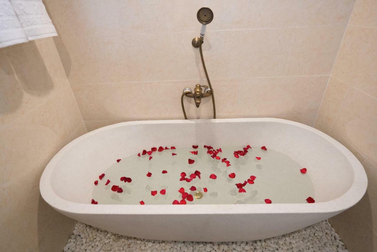 Ưu Đãi Đặc Biệt - Phòng Grand Deluxe Nhìn Ra Sông