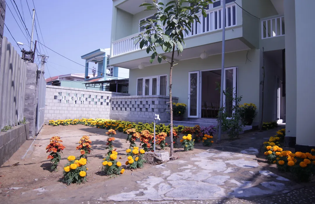 Jolie Villa Hoi An-1