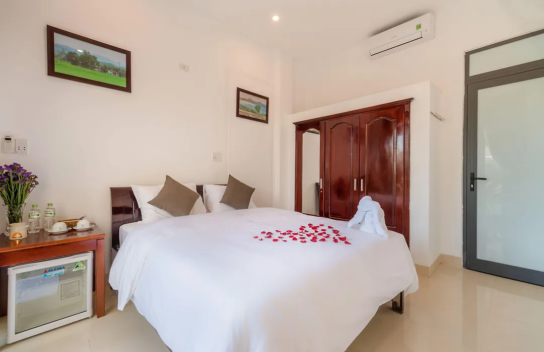 Hanh Nhung Villa-1