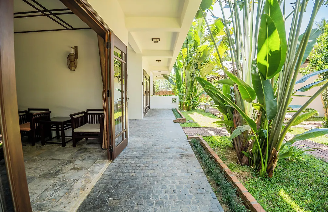 Riverside Bamboo Resort-1