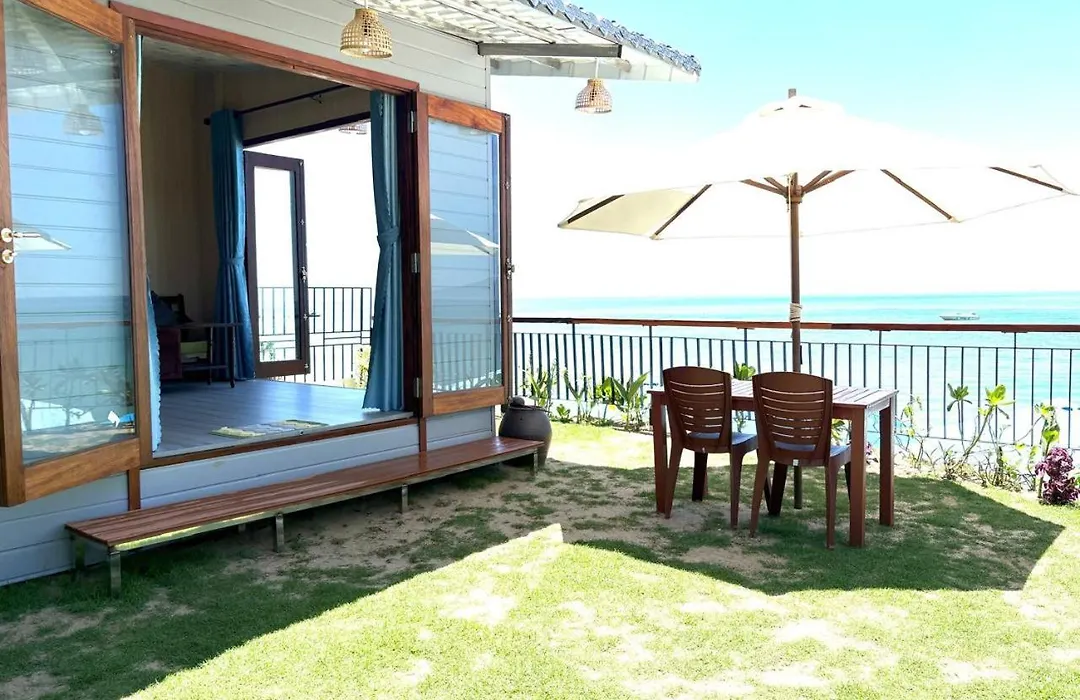 Hidden Beach Bungalow Sea View-1