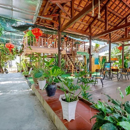 Alley Garden Homestay Hoi An-2