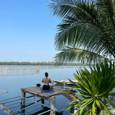 Coral Riverside Homestay&Hostel-2