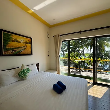 Coral Riverside Homestay & Hostel-2