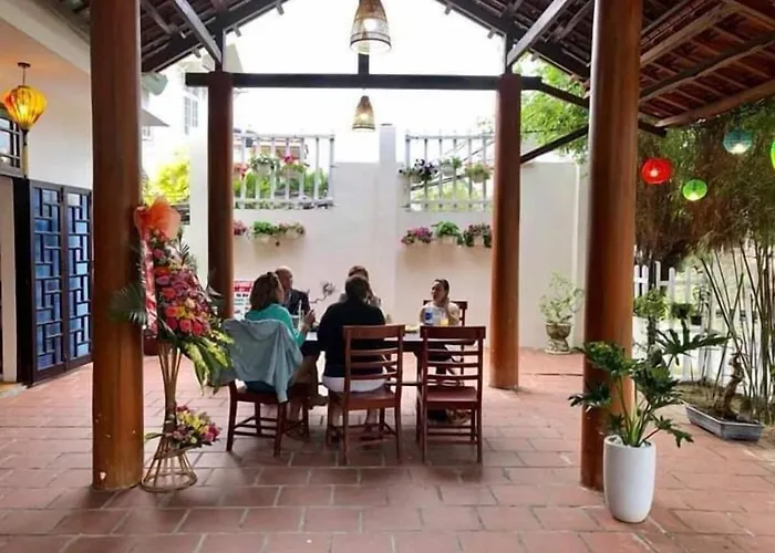 Cua Dai Beach Homestay