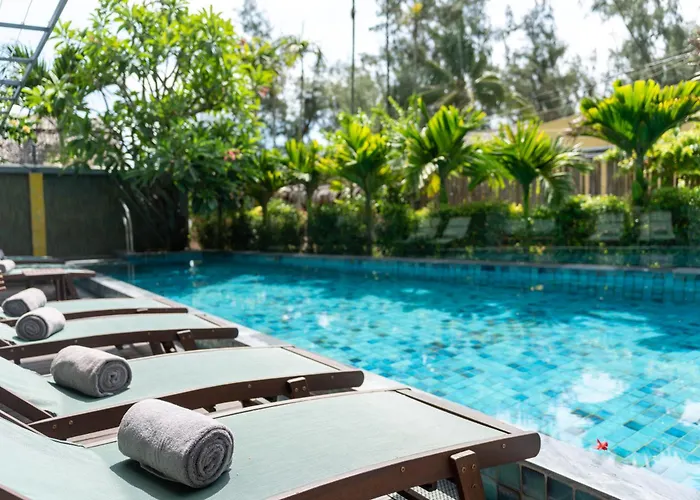 Chiem Hoian - The Beachside Boutique & Villa