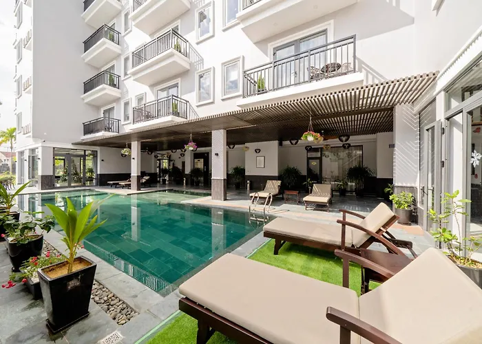 Eco Lux Riverside Hotel & Spa