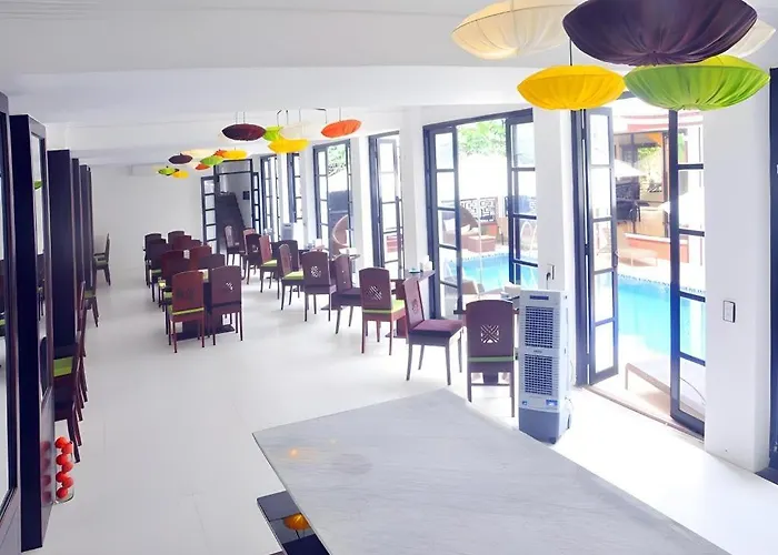 Vinh Hung 2 City Hotel