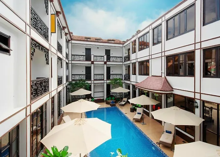 Vinh Hung 2 City Hotel
